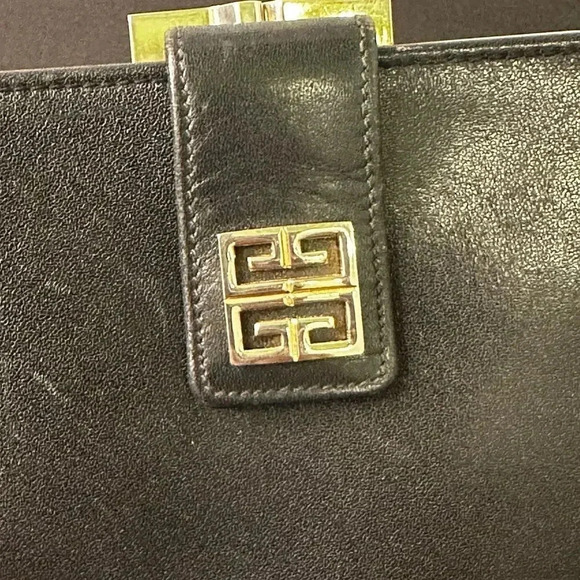 Givenchy Wallet Bundle - Picture 5 of 16